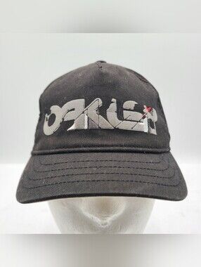 B55 Vintage Oakley Womens Cap - Black - S/M -  Logo Fitted Hat